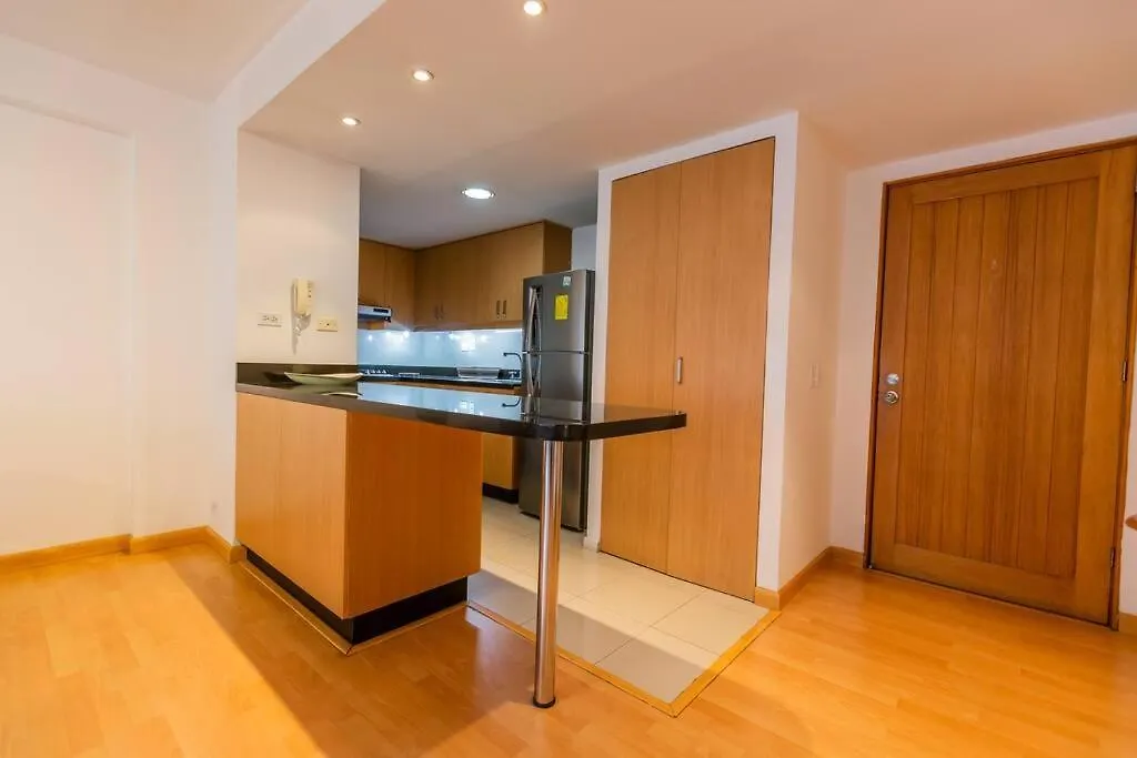 Oasis Suite Rep Salvador Quito Apartment