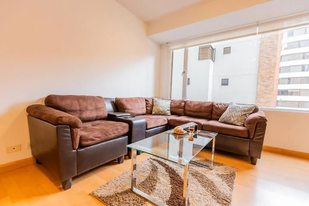 Oasis Suite Rep Salvador Quito Apartment