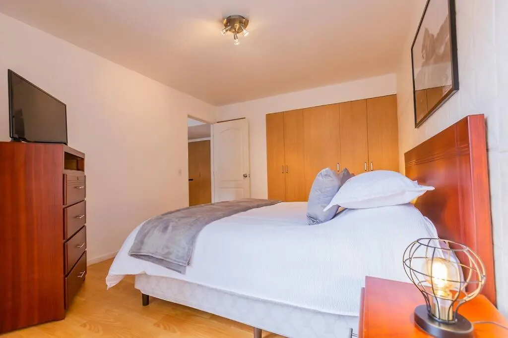 Apartment Oasis Suite Rep Salvador Quito